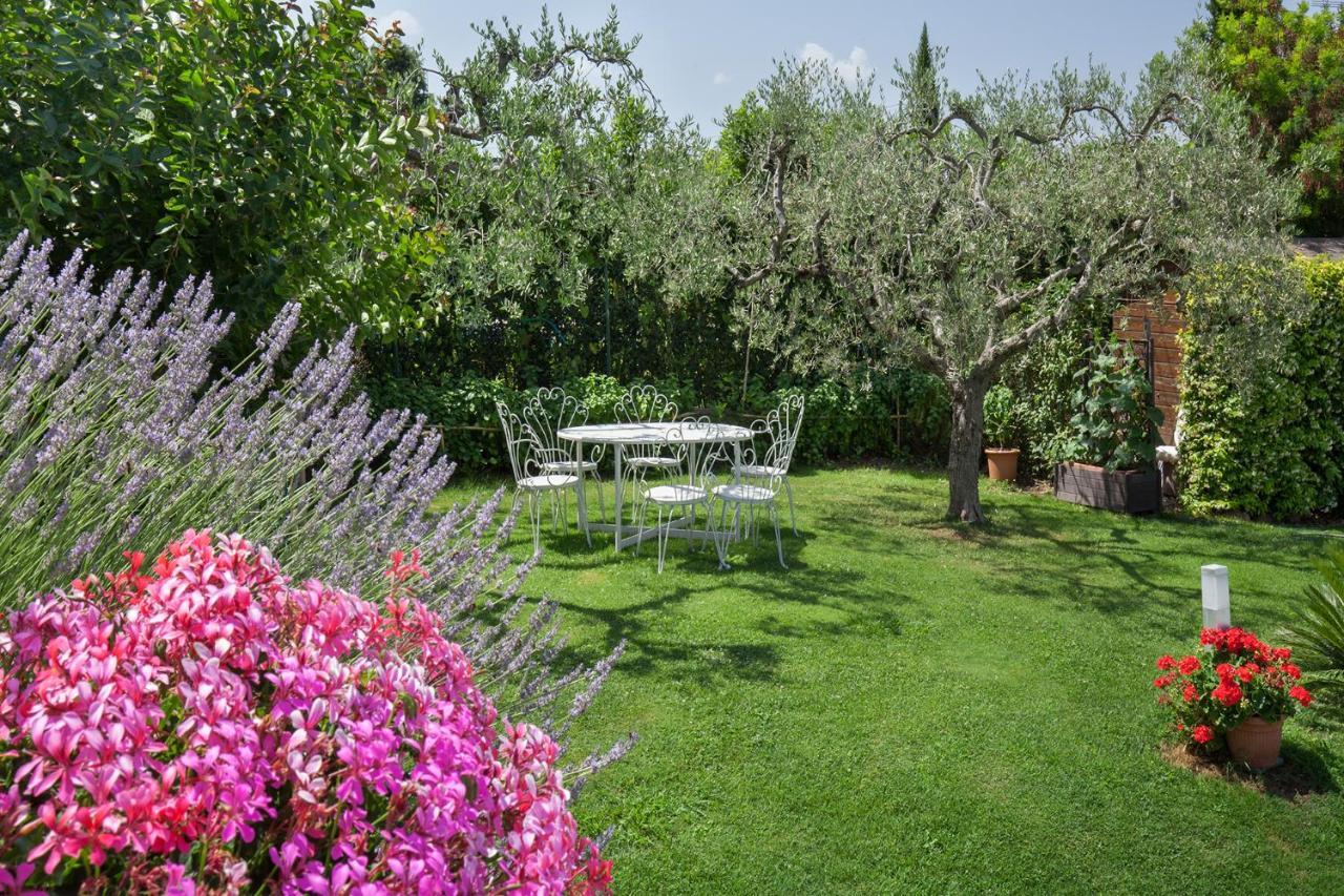 Villa Aurora-Holiday Home Apt 2 Bardolino Exterior photo