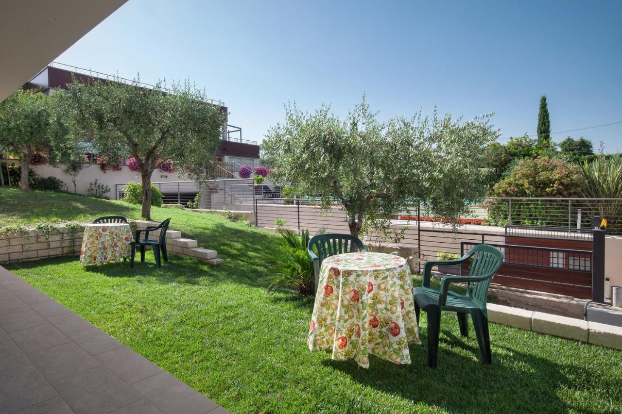 Villa Aurora-Holiday Home Apt 2 Bardolino Exterior photo